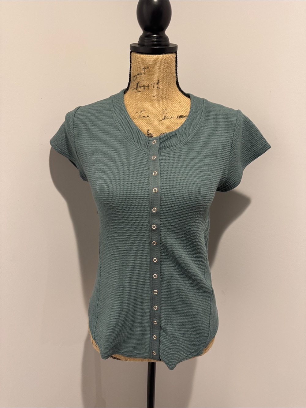 NWT Zenana Outfitters Short Sleeve Button-Front Top in Ash Jade